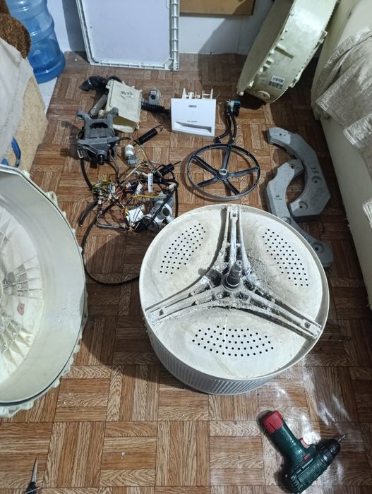 Пральна машина .ZWG1100M на запчастини