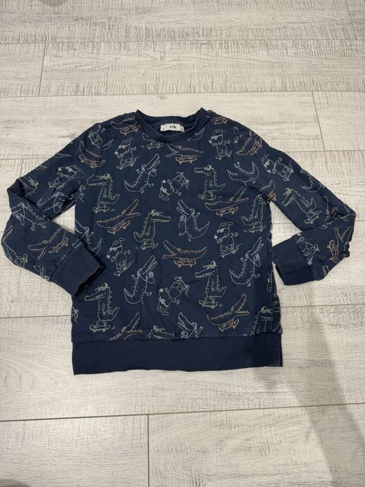 Granatowa bluza chłopięca