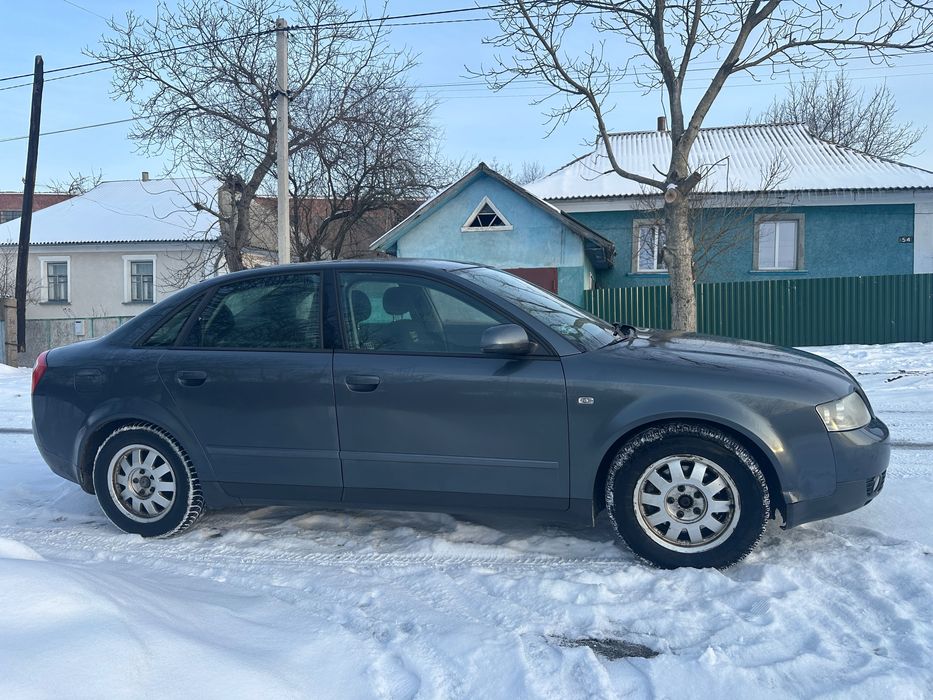 Audi A4 B6 седан
