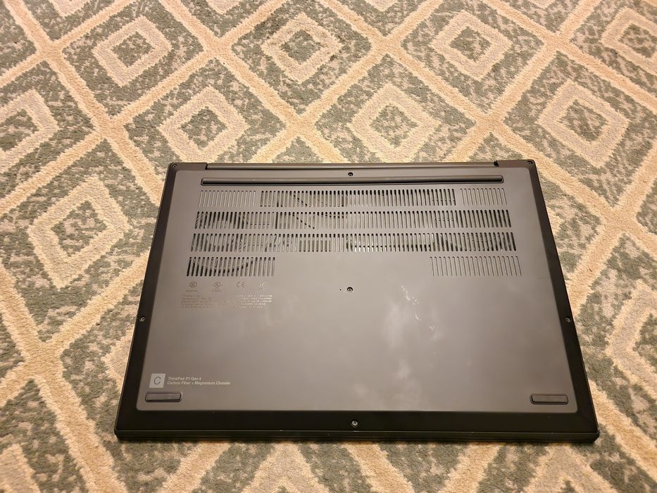 Thinkpad P1 GEN4(G4), I7-11850H, RTX3070, 4K, dotyk, DCI P3, Carbon