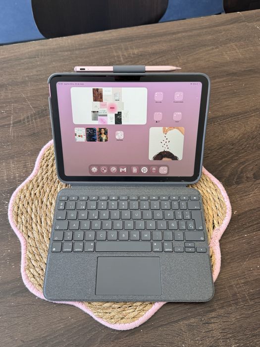 iPad A16 Rosa 128GB + Capa Logitech + Caneta Metapen | Como Novo