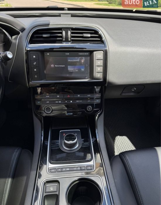 Jaguar XE 2016 2.0 Turbo