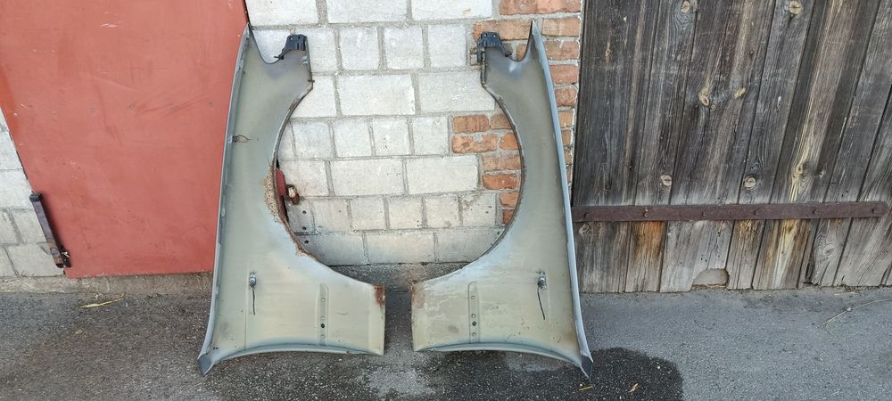 BMW E46 lift sedan kombi błotnik przód przedni prawy A08/7