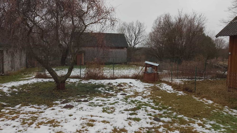 Siedlisko z zabudowaniami na 1,13 ha – cisza, lasy i jeziora w pobliżu