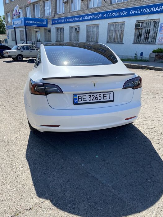 Продам Tesla 3 2020