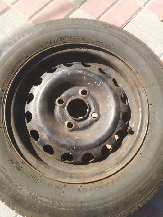 Продам колеса 175/70 R13 82H BRIDGESTONE ECOPIA EP 150a
