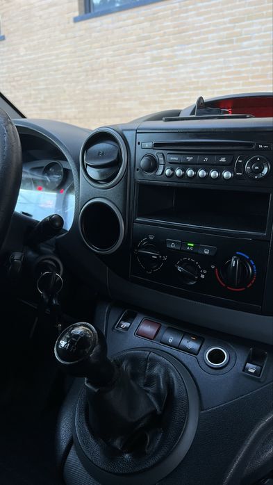Peugeot Partner 1.6 hdi 3 lugares