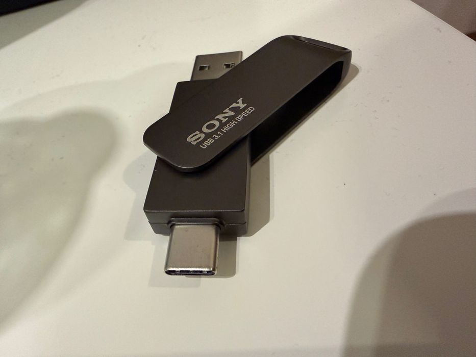Pendrive Sony 2T