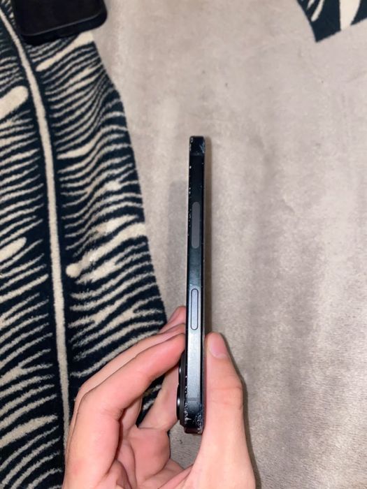 iPhone 15 128gb esim