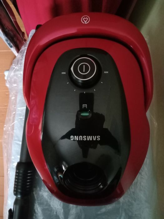 Пылесос Samsung VCO7M25EOW