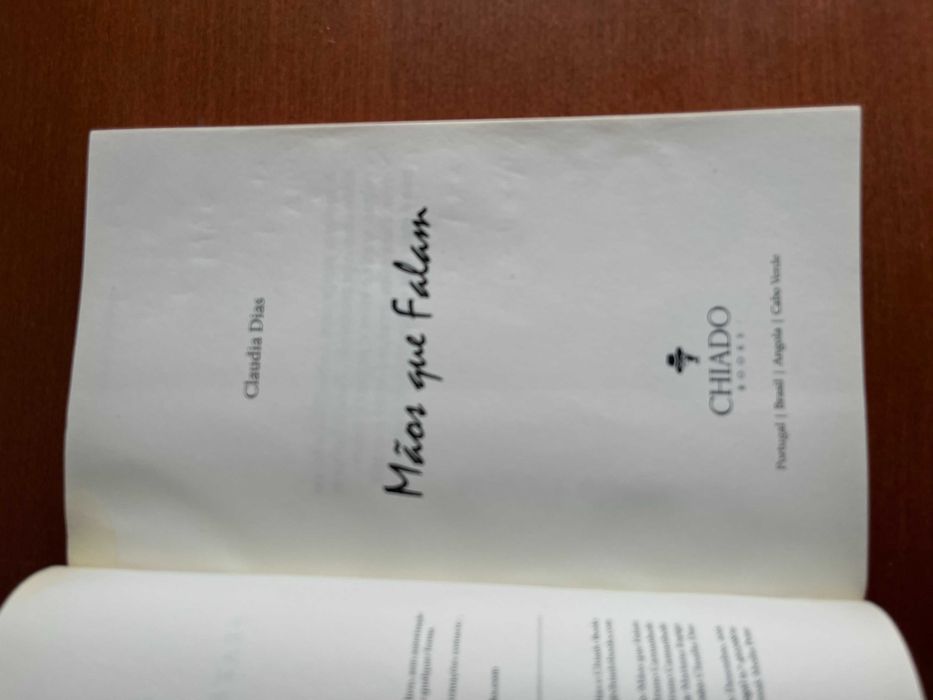 Mãos Que Falam de Cláudia Dias