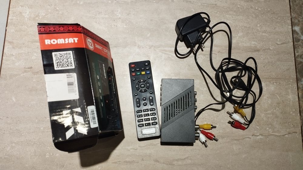 Тюнер Т2 Romsat T8008HD