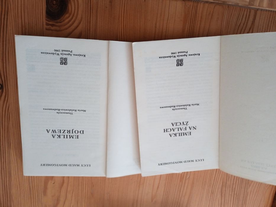 Dwie książki z serii Emilka Lucy Maud Montgomery .