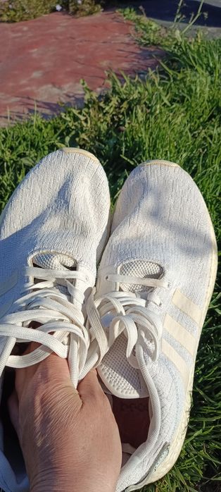 Оригінальні кросівки Adidas 46 розмір