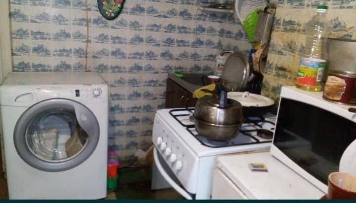 Сдам койка место комнату для парня или пары на Кирова (Поля)Медтехника