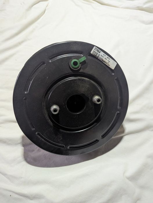 Вакуумний підсилювач гальм PSA112