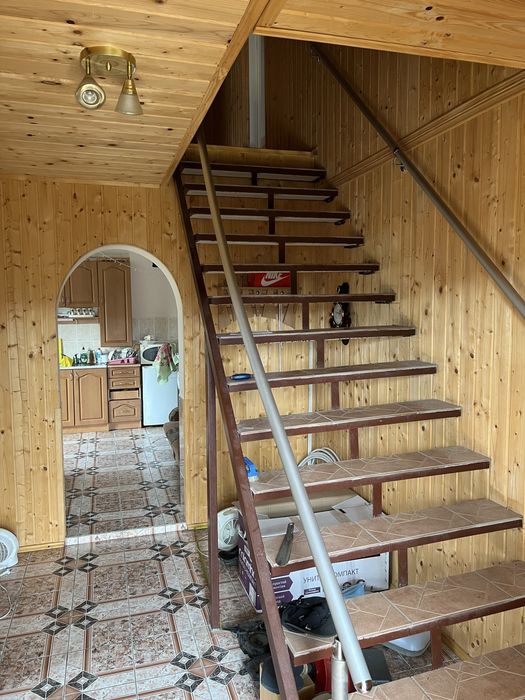 Будинок на березі р. Дністер