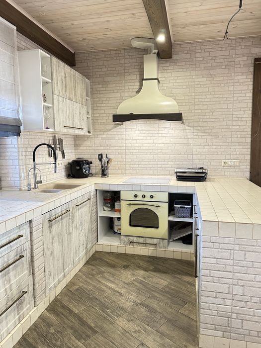 Продаж 2 будинків в мальовничому Свидівку з ремонтом та лазнею