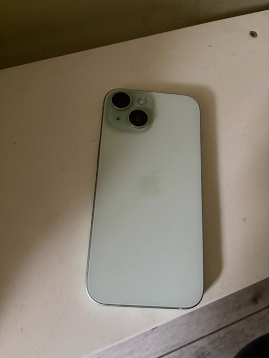 Iphone 15  zielony