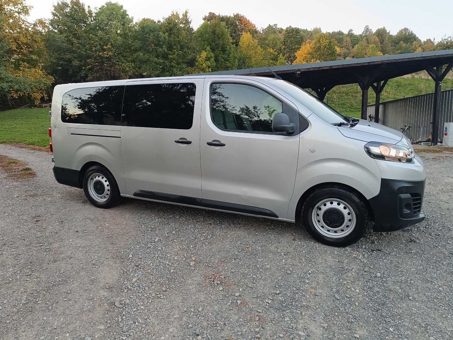 Citroen Jumpy long 9 osobowy