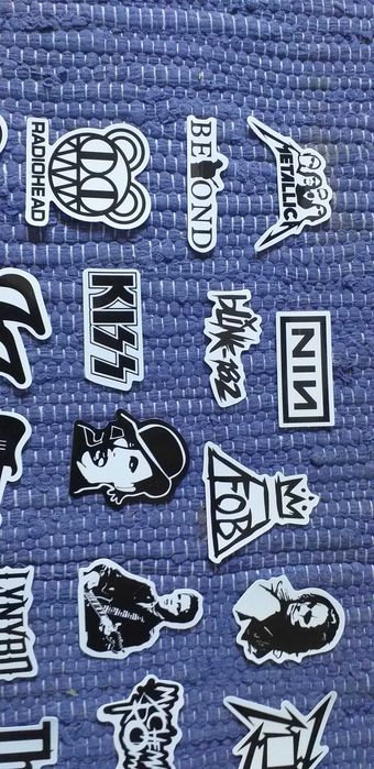 Conjunto 26 autocolantes de música - lote 3 - portes incluidos.