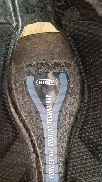 Kask dziecięcy abus