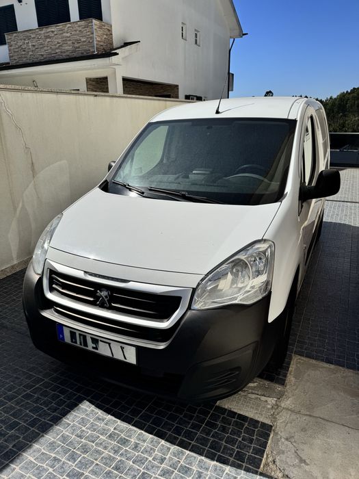 Peugeot Partner 1.6 HDi Diesel – 2016 – Long – 3 Lugares
