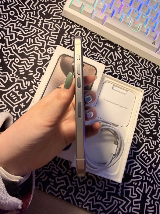 Iphone 15 Pro - 128gb + 5 capas (negociável)