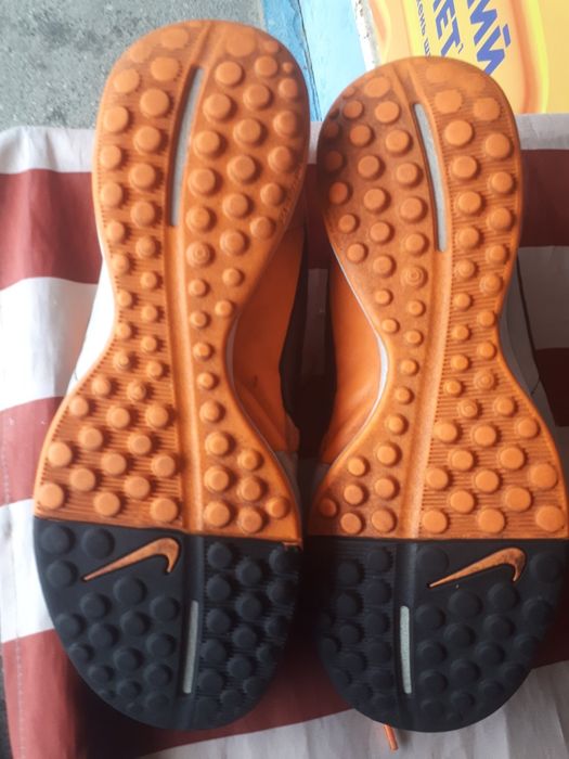 Продам сороконожкі Nike Tiempo орігінал Б/у