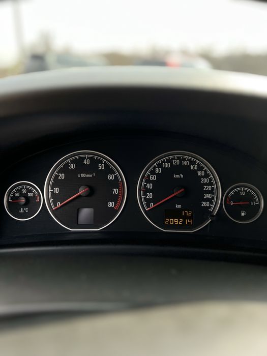 Opel Vectra C 2004 2.2