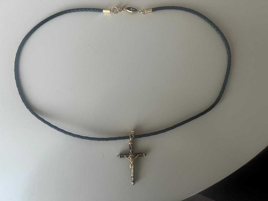 Золотой крест, эмаль, бриллианты, сапфиры.