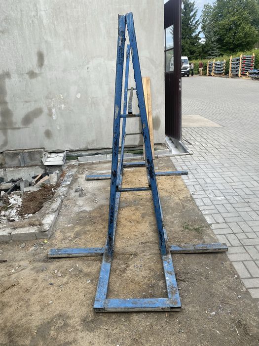 Stojak transportowy