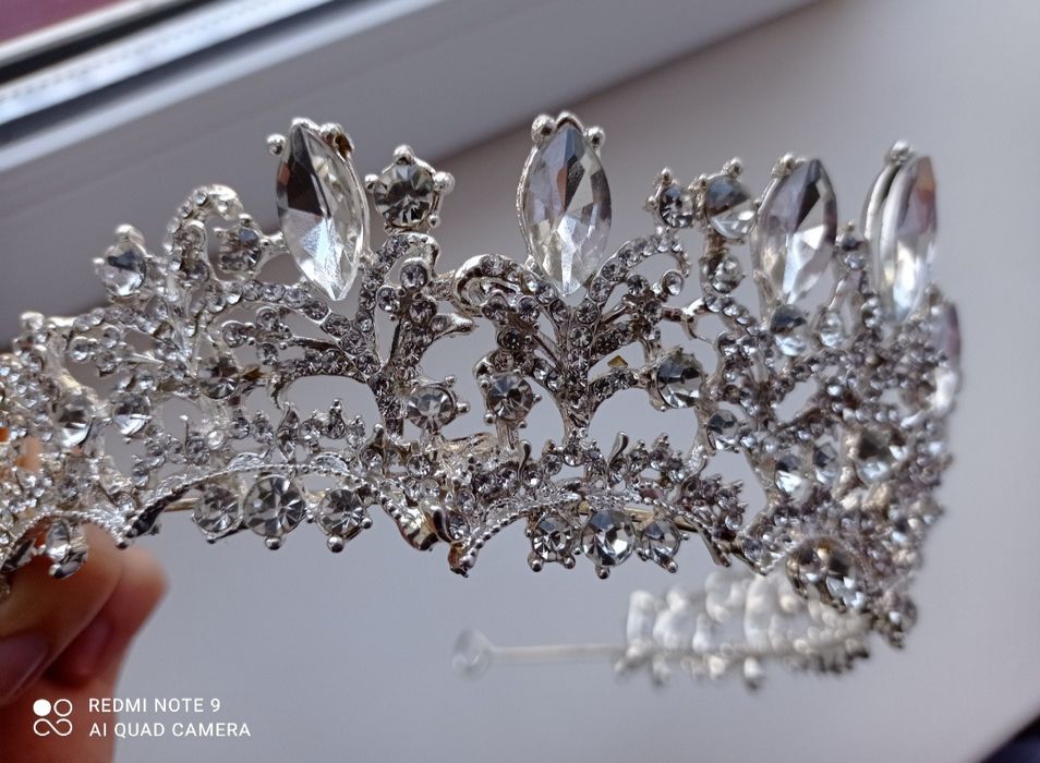 Корона весільна випускна