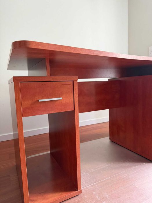 Secretária cerejeira moderna usada