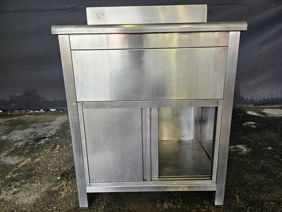 Armário em inox com lava loiça