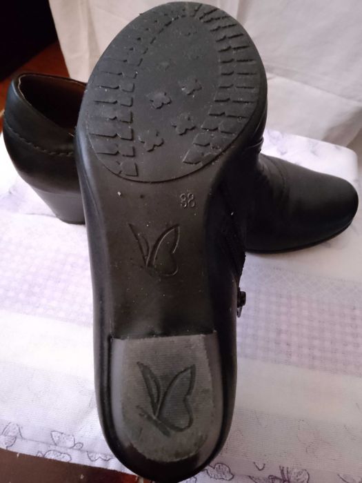 туфли женские черные весенне-осенние кожаные