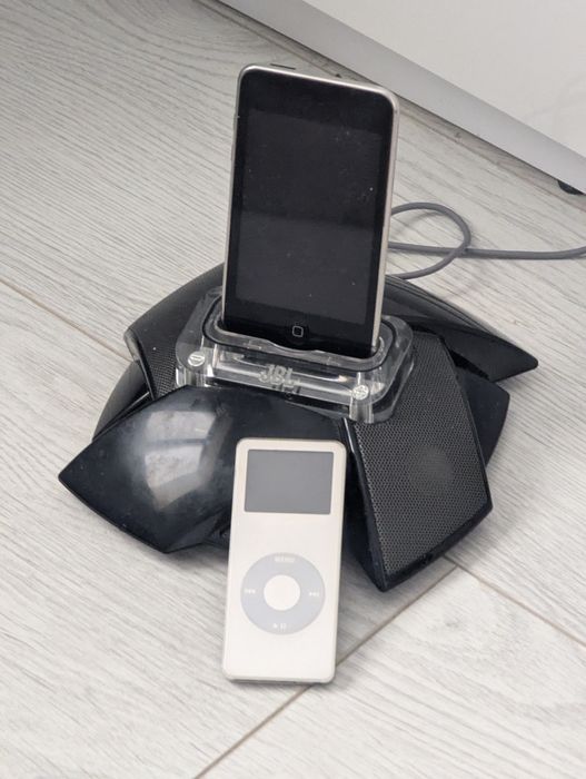 iPod touch 3 ,iPod Nano 1 ,JBL On Stage Micro |||