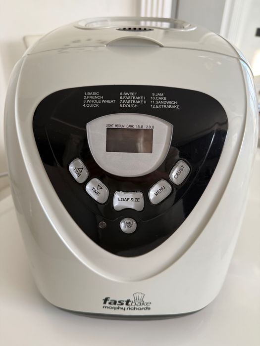 Продам хлібопічку Morphy Richards Fastbake
