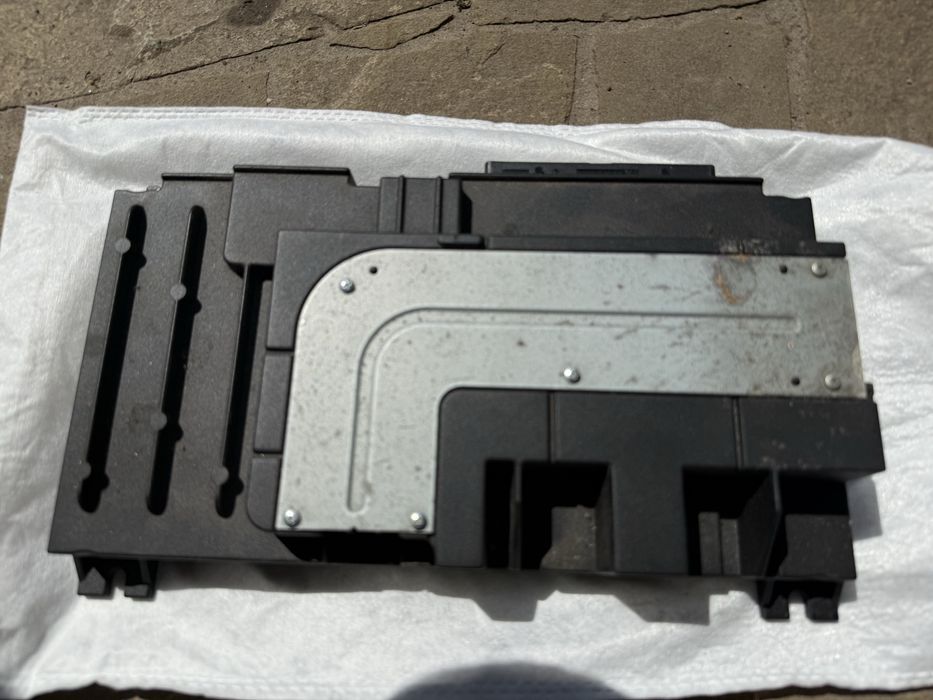 Продам усилетель Skoda