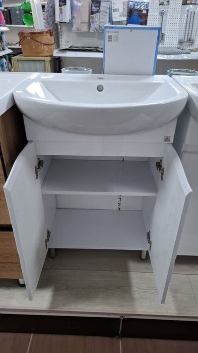 Тумби з умивальником