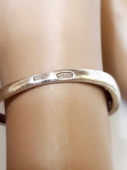 Женское кольцо серебро 925 пр, 17 размер, клеймо, вес 1.6 г, винтаж