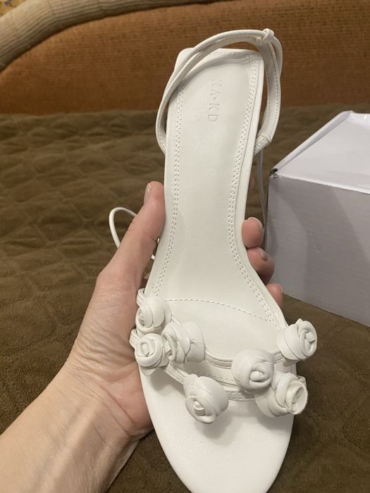 Босоніжки жіночі NA-KD 39 розмір