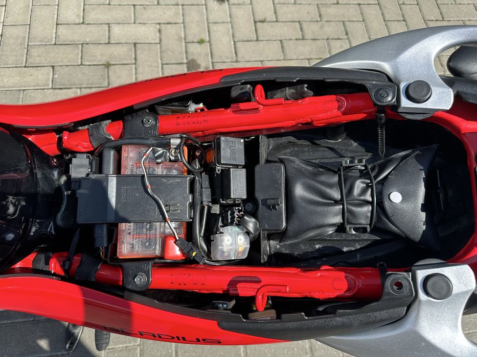 Suzuki SFV 650 (2010)