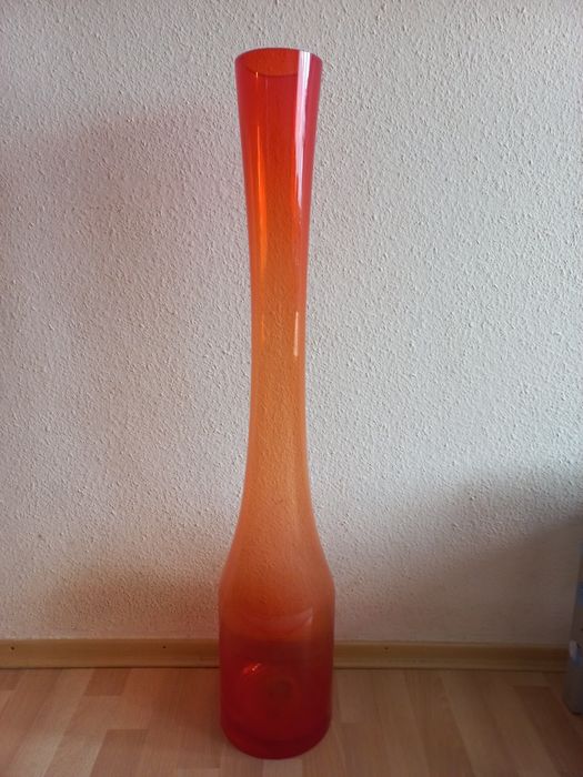 Продам большие вазы.