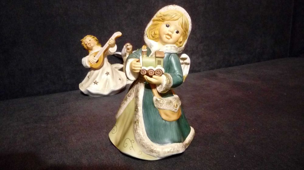 Porcelana,kolekcja,Goebel,figurka,aniołek,dziewczynka,duża
