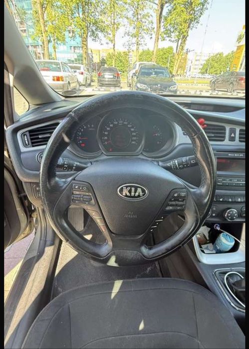 Kia ceed універсал