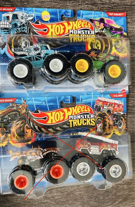 Набор Hot Wheels из 2 машинок Монстер тракс Monster Truck!