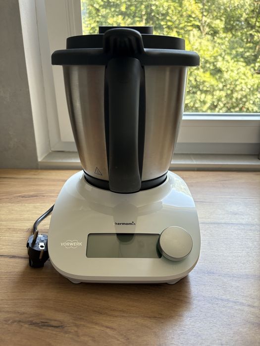Thermomix Friend- stacja + naczynie