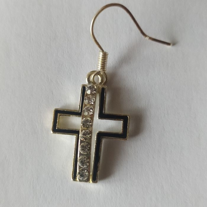 Kolczyki krzyże z kryształkami