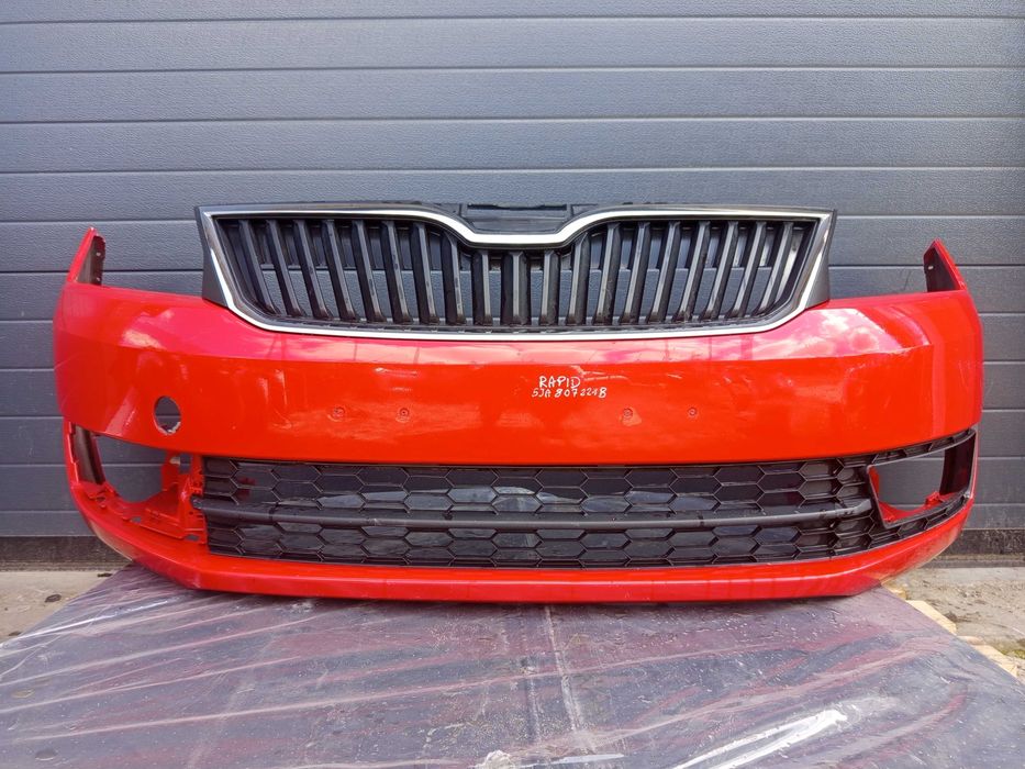 Zderzak Przód przedni SKODA RAPID 5JA.807.221B